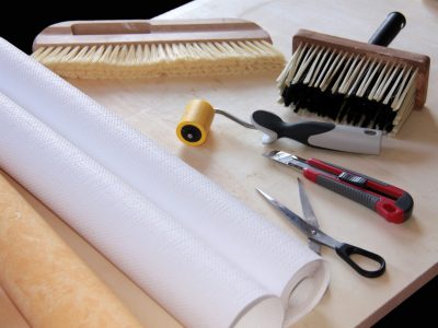 Werkzeug zum Tapezieren